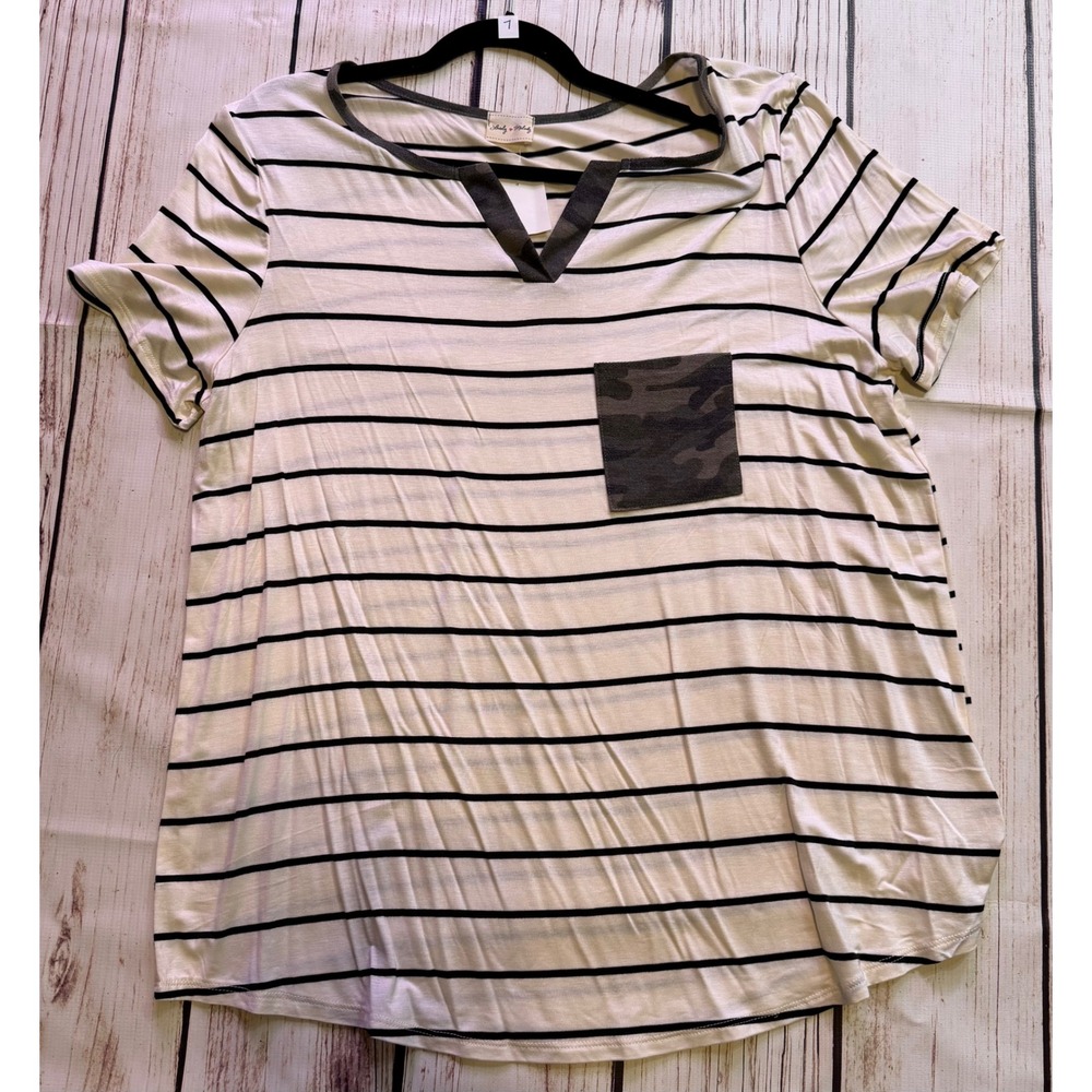 Lovely Melody Striped Camo Pocket Top White Black Olive Short Sleeve V-Neck L